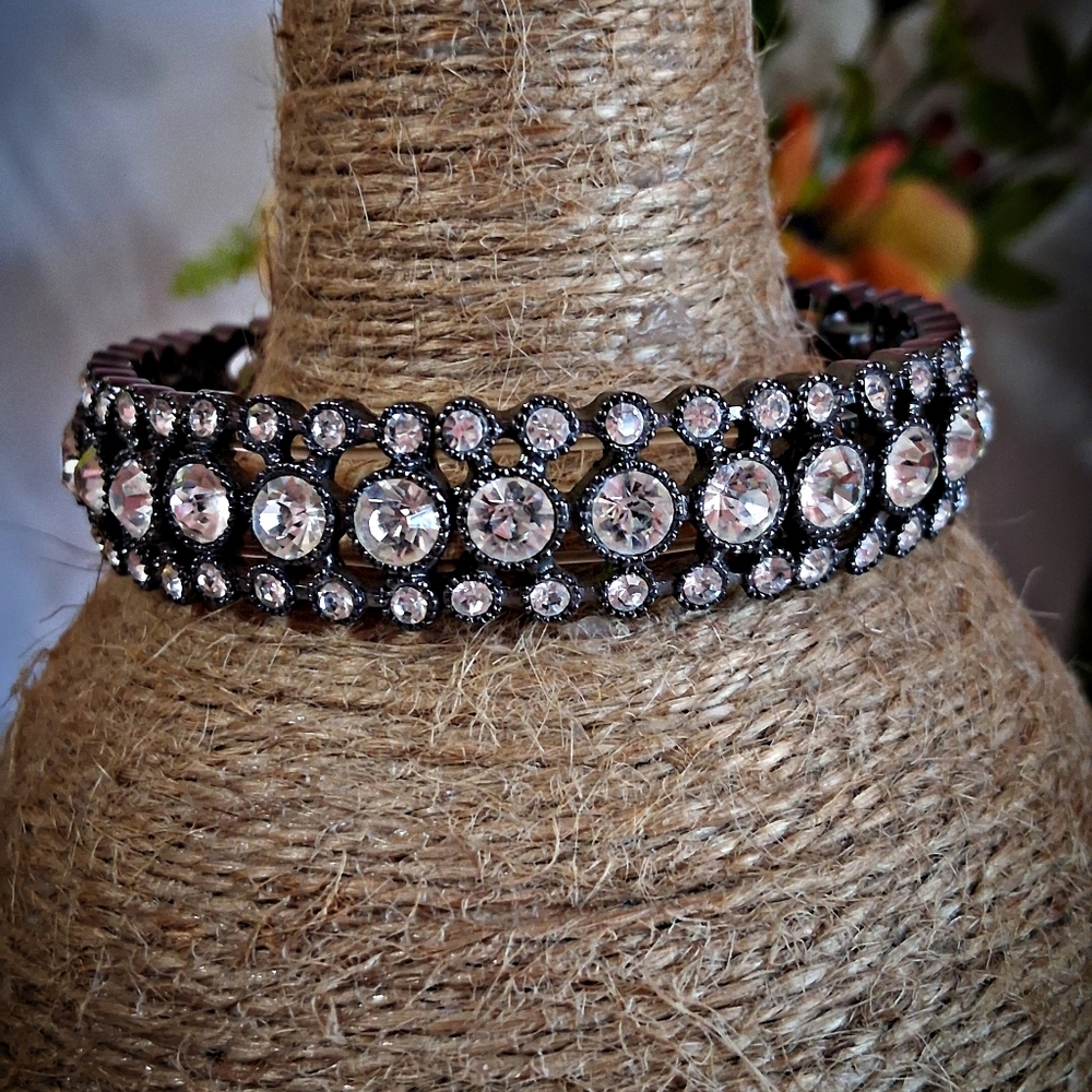 Blackened Metal Rhinestone Stretch Bracelet